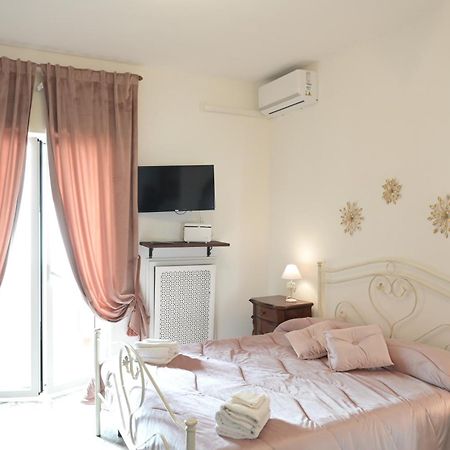 The Rooms Of Swami Бари Екстериор снимка