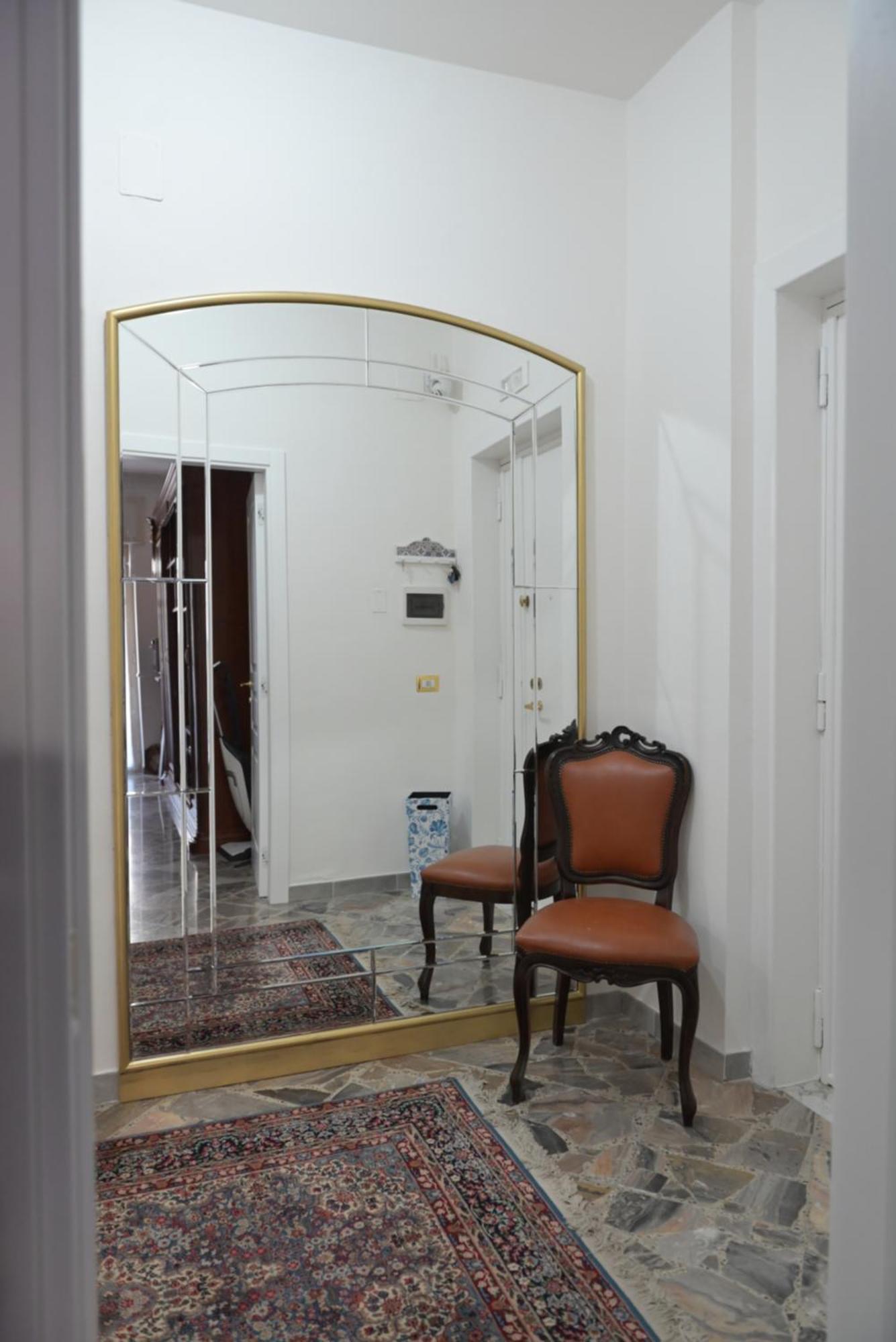 The Rooms Of Swami Бари Екстериор снимка