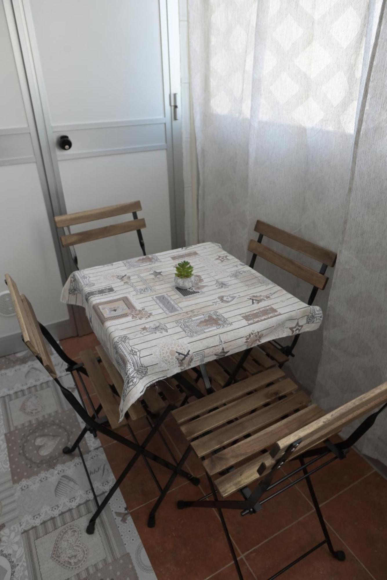 The Rooms Of Swami Бари Екстериор снимка