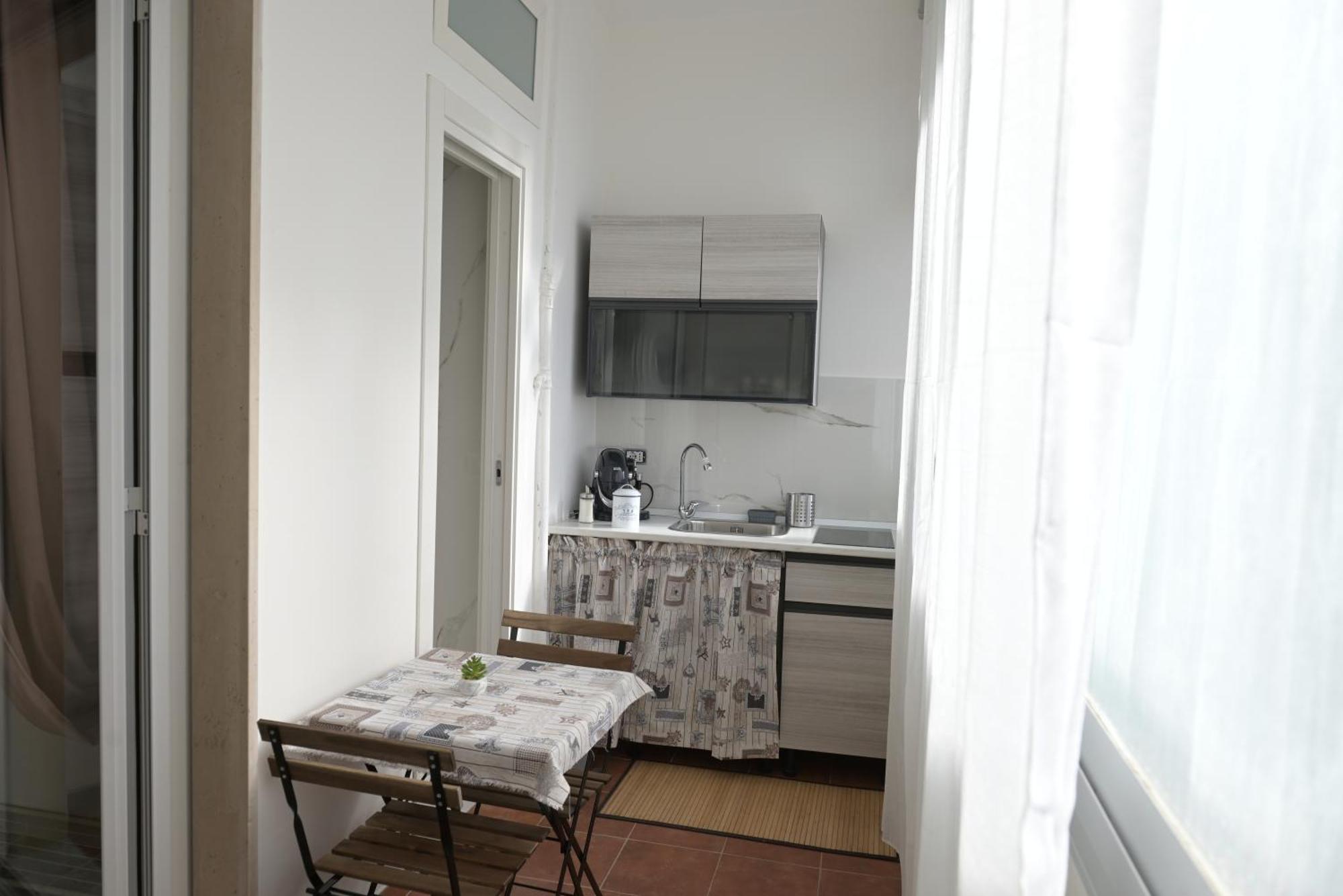 The Rooms Of Swami Бари Екстериор снимка